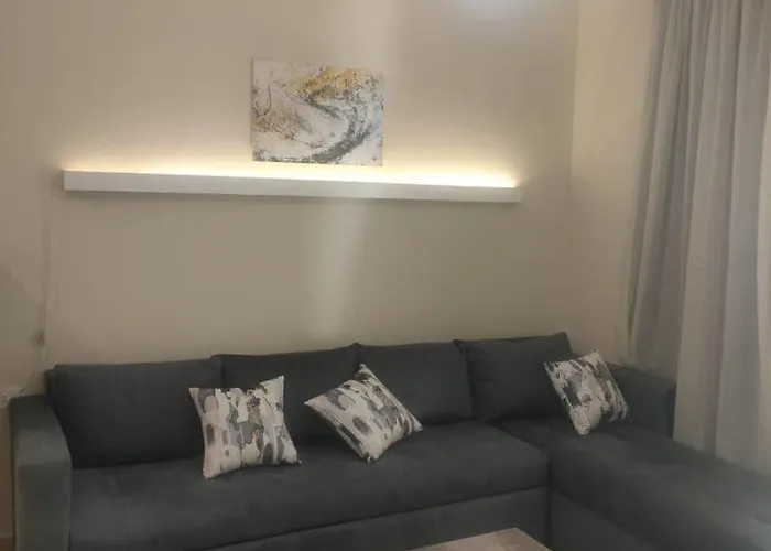 Stylish Superior 1br With Pool Access Apartment