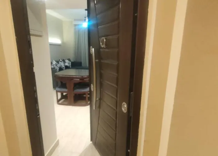 Stylish Superior 1br With Pool Access Apartment *