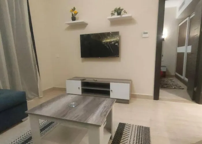 Stylish Superior 1br With Pool Access *