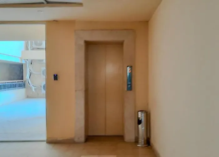 Stylish Superior 1br With Pool Access *